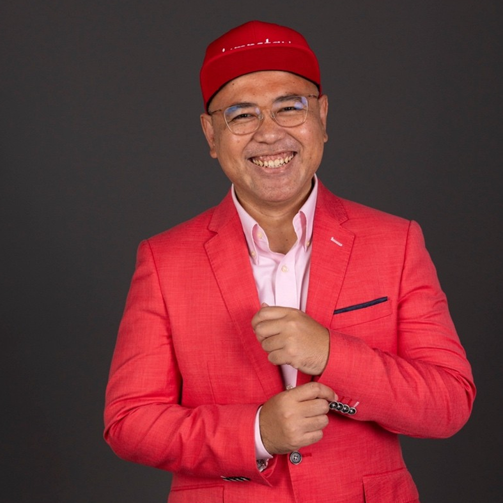Xavier Lee